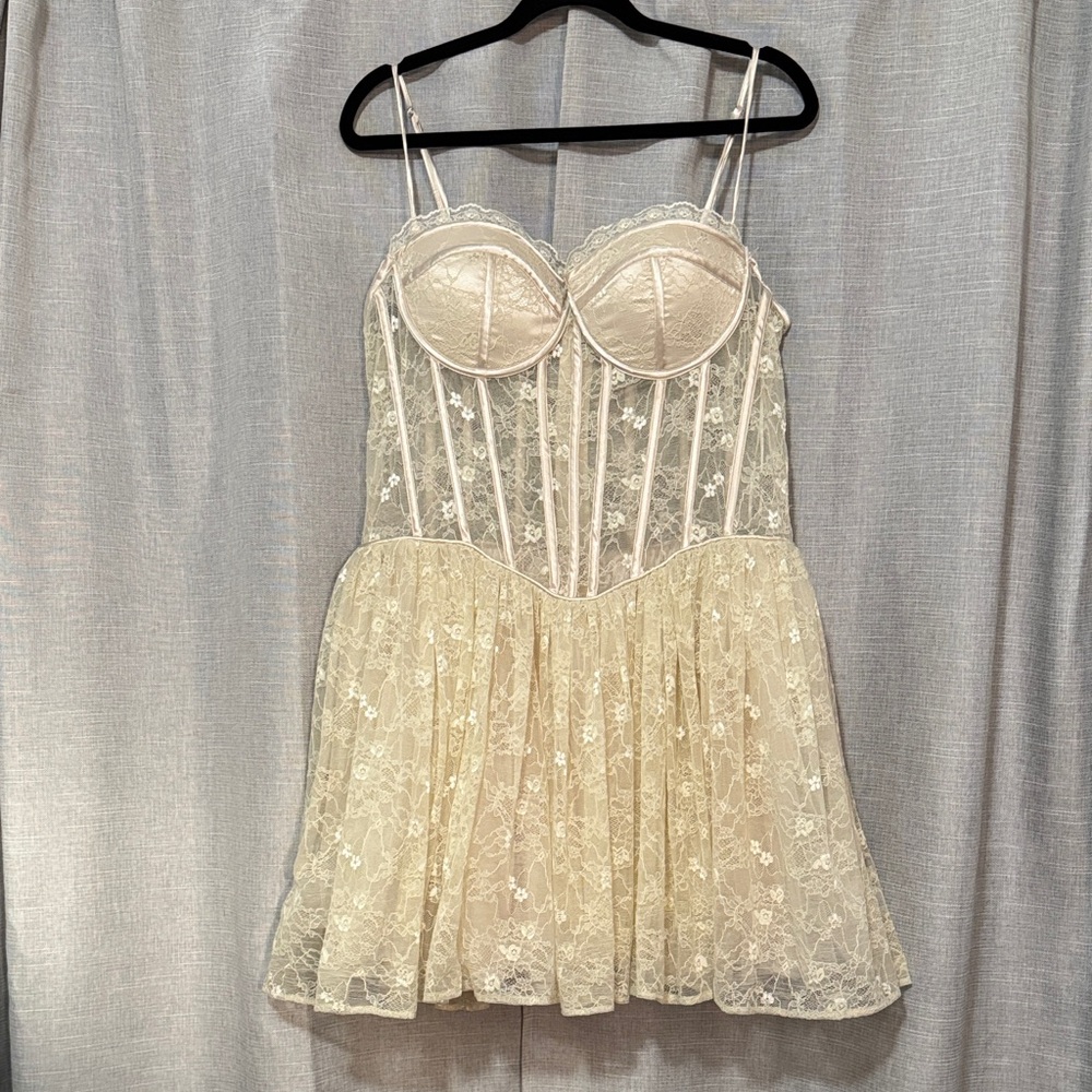 NWT AKIRA Brunchin Lace Mini Dress-Sz 1X-Cream Floral Overlay-Sheer Corset Top - Picture 3 of 15